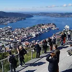 Moderne Leilighet Midt I Bykjernen