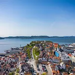 Bergen Gem Straight Out Of History - Built In 1750