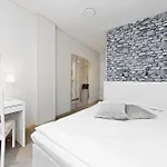 Stoltzen Hotel & Apartments