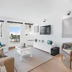 Oyjorden Apartment