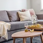 Ng Apartments