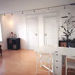 Wmd Apartments
