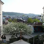 Center Villa
