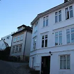 Skuteviksveien 42