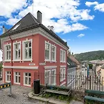 Barfot Apartments