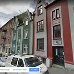 Goohouse 8