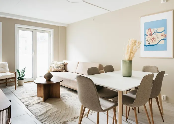 Stay Urban - Stylish Scandinavian Gem With French Balcony