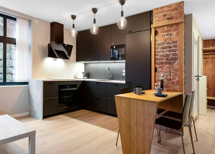 Dinbnb Apartments I New 2021 I Affordable Option