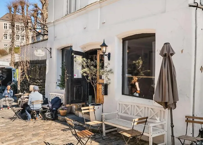 Bryggen Hideaway I Lux Feeling & Private Patio