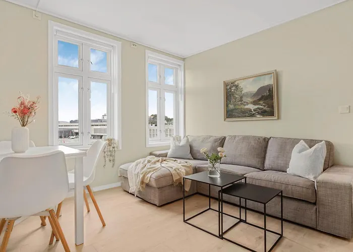 Big House With Ocean View Close To Bergen City Center!