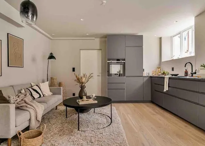 Modern New Townhouse City Centre