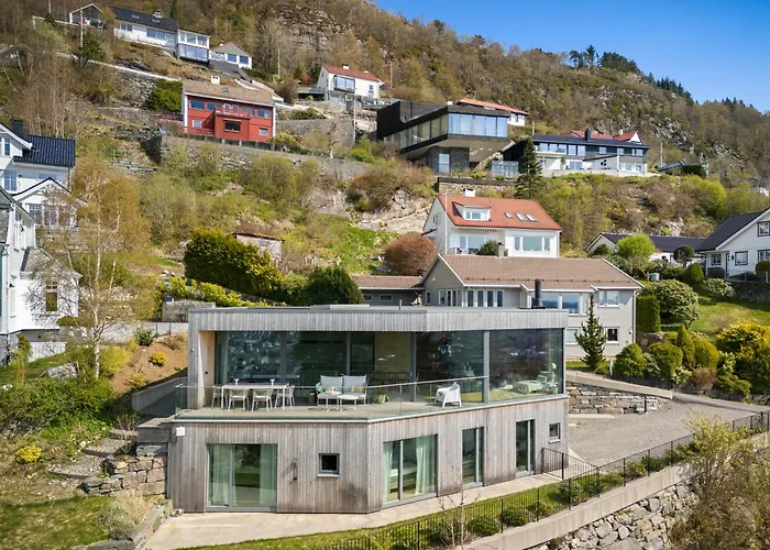 Amazing View - 5 Bedrooms - New House - Modern And Exclusive
