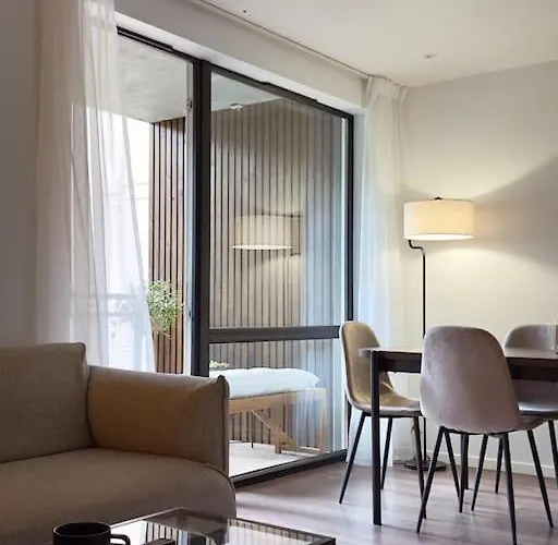 Modern Central Apartment