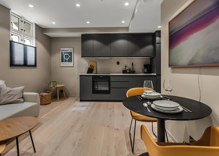 Brand New Apartment For Up To Six People
