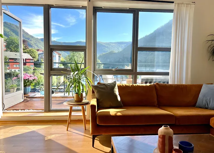 Top Floor Apartment With Mountain View, Terrace 22Sqm, Free Parking