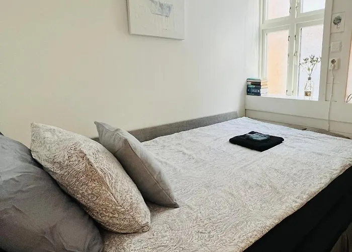 Cosy Bedroom By The City Centre