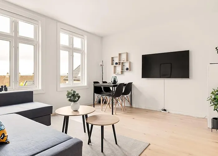 Dinbnb Apartments I Views & Street Parking In Sandviken