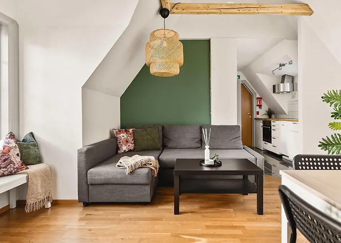 Dinbnb Apartments I Shopping, Cafes And Attractions At Your Doorstep!