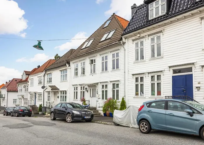 3 Bedroom Apartment 500M To Bryggen
