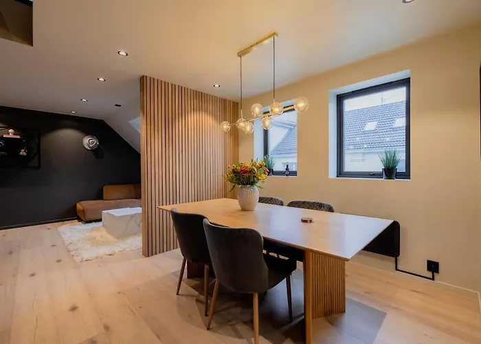 Charming 4-Bed Apartment In Bergen Center