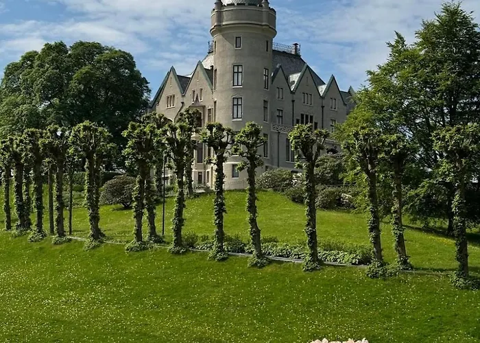 Bright Apartament Near The Castle Free Parking Comfort & Elegance