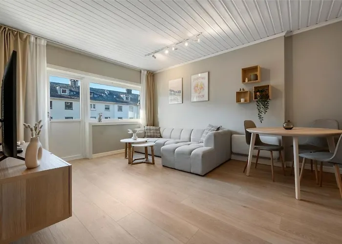 Apartment With 2 Bedrooms And Balcony