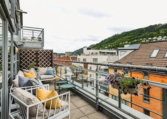 Dinbnb Apartment L Elevator - 18Spm Balcony - 2 Min To City Train
