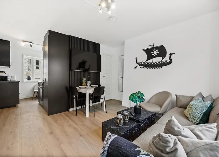 Homerentals Apartments - Behind Bryggen & Historic Cobblestone Streets - 2 Floor Renovated From February 2025