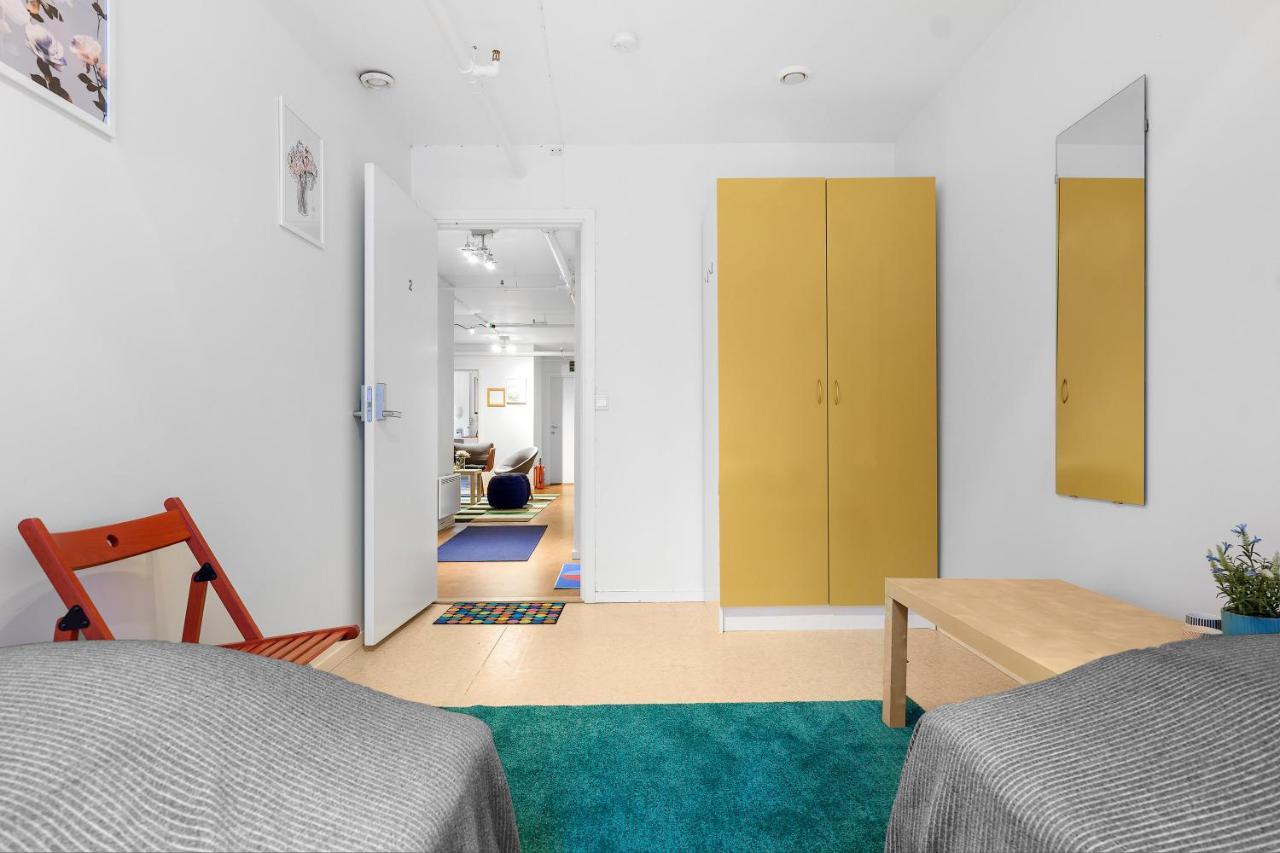 Fabryka Hostel *