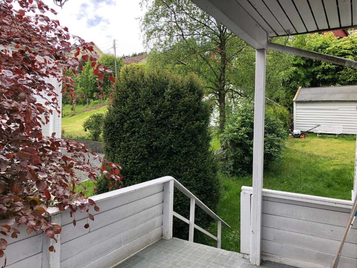# 1 Mountain View With Free Street Parking Bergen