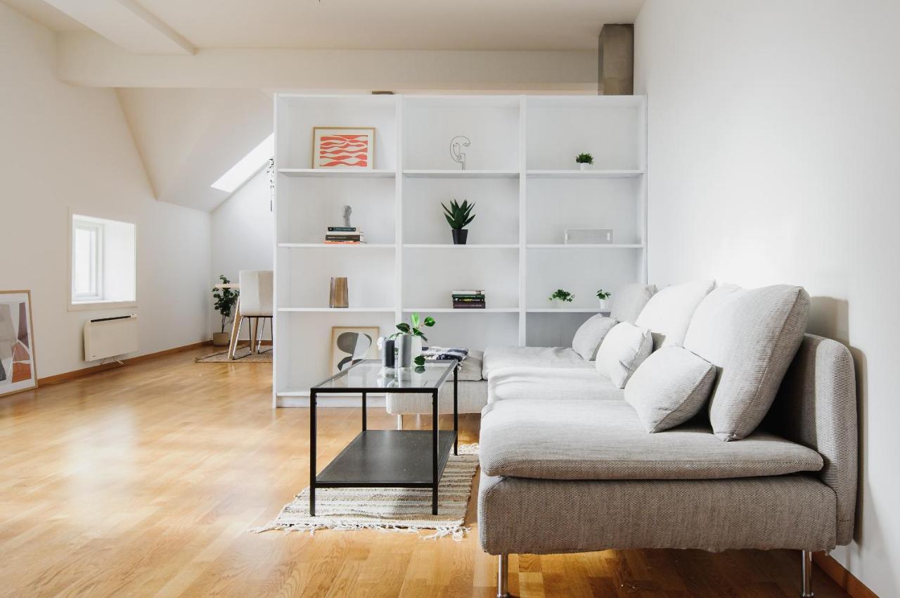 Penthouse - Best Balcony In The City Apartment *
