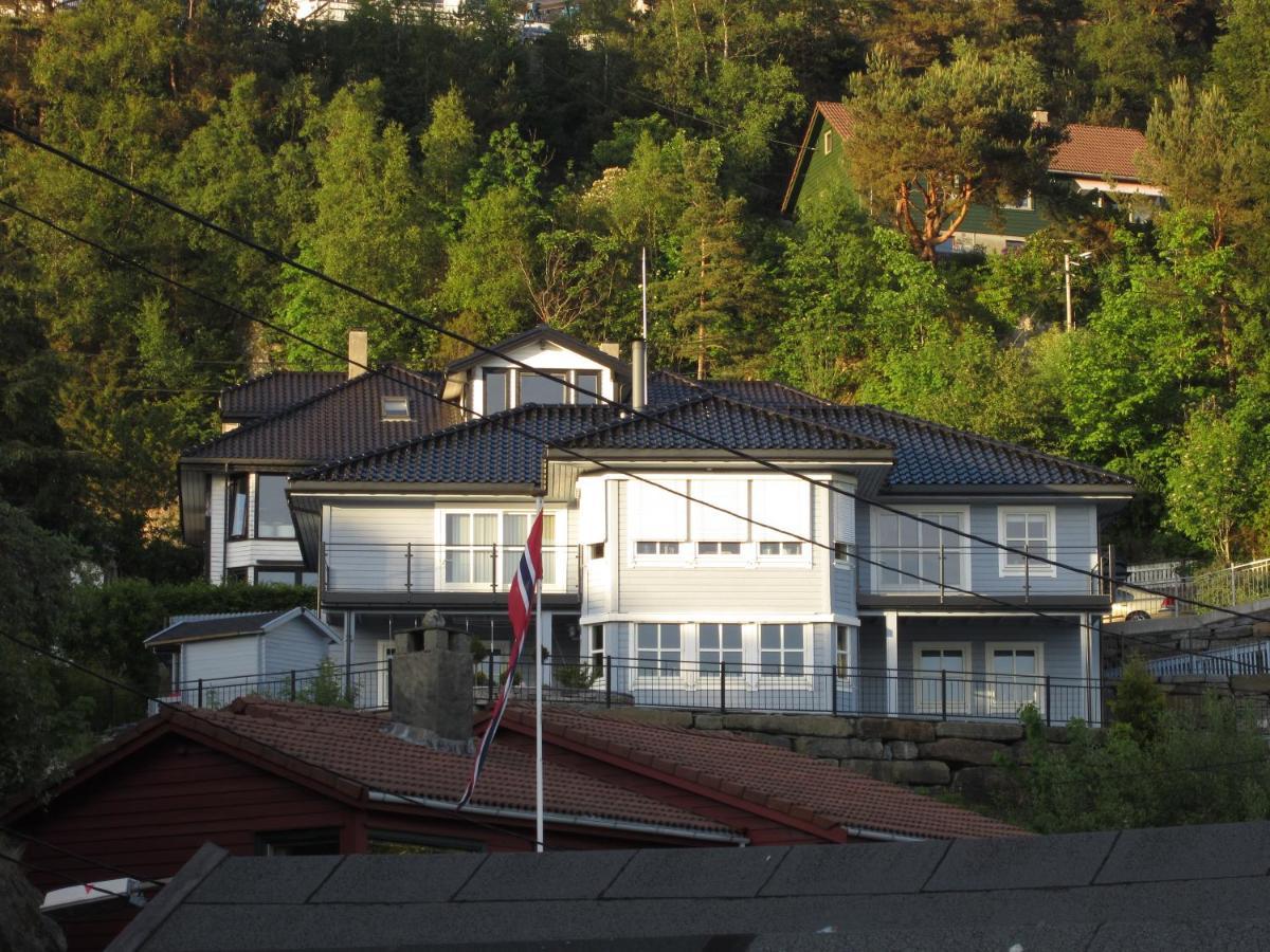 Beautiful With Sea View, 10 Min From Center Villa Bergen