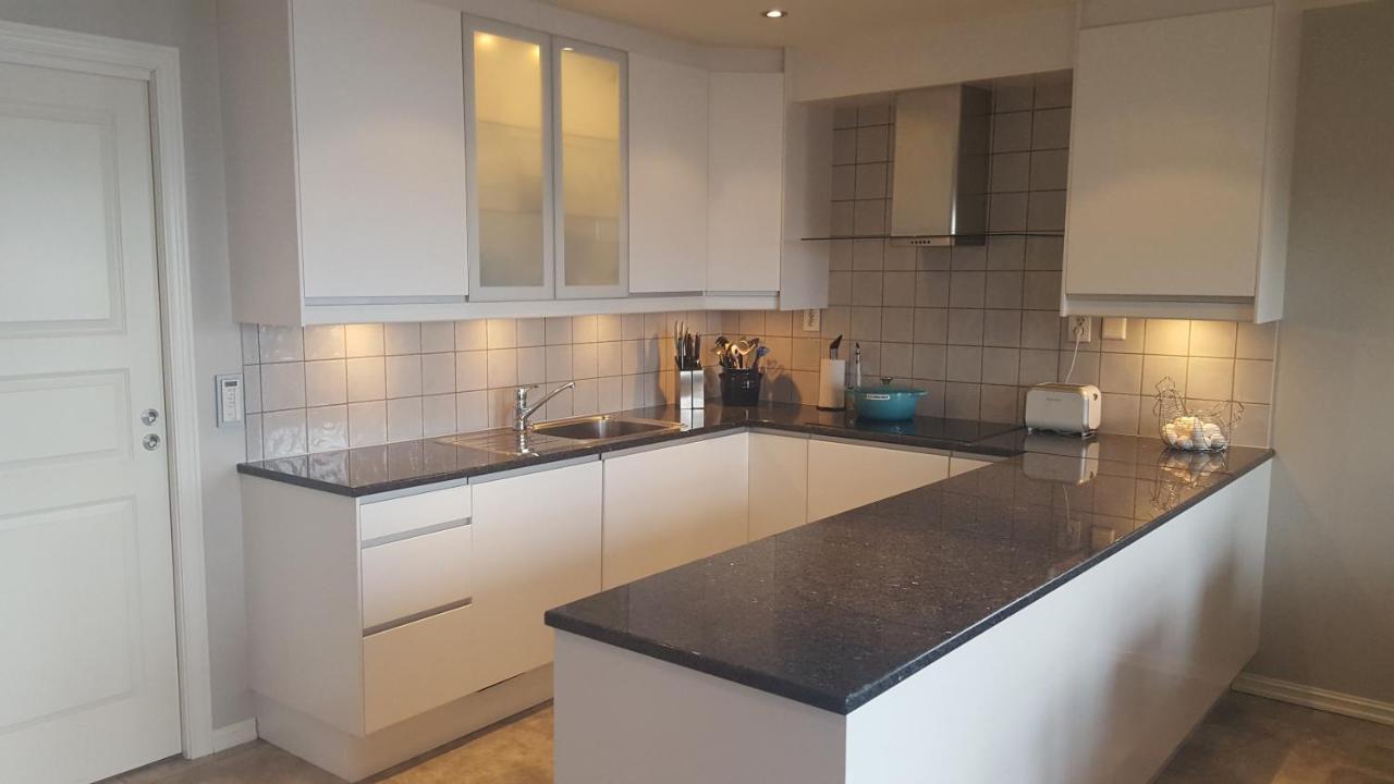Beautiful With Sea View, 10 Min From Center Bergen