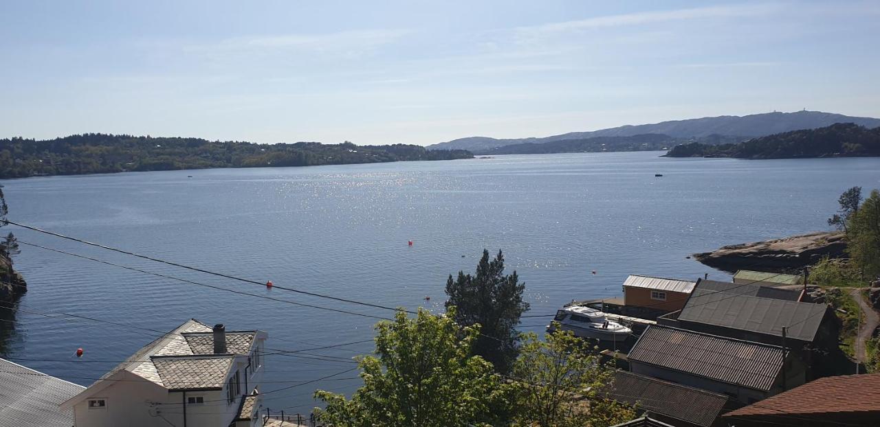 Beautiful With Sea View, 10 Min From Center Villaer