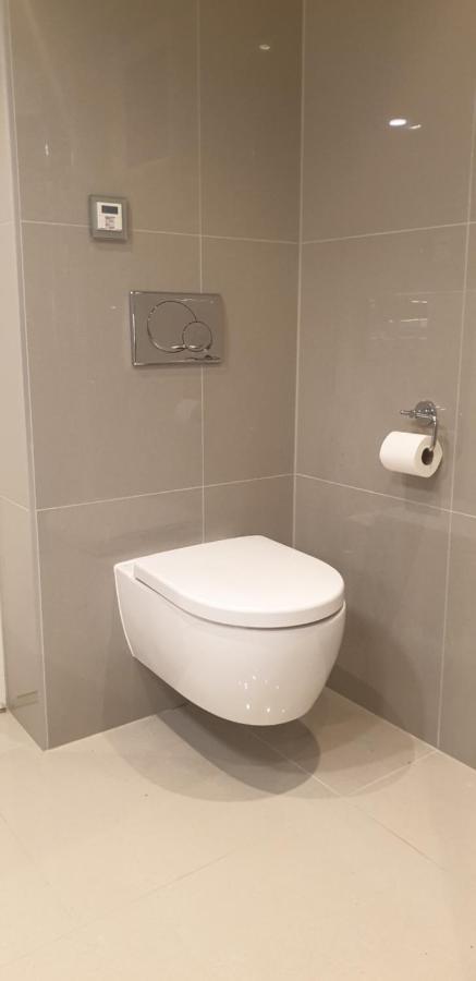 Beautiful With Sea View, 10 Min From Center Villa