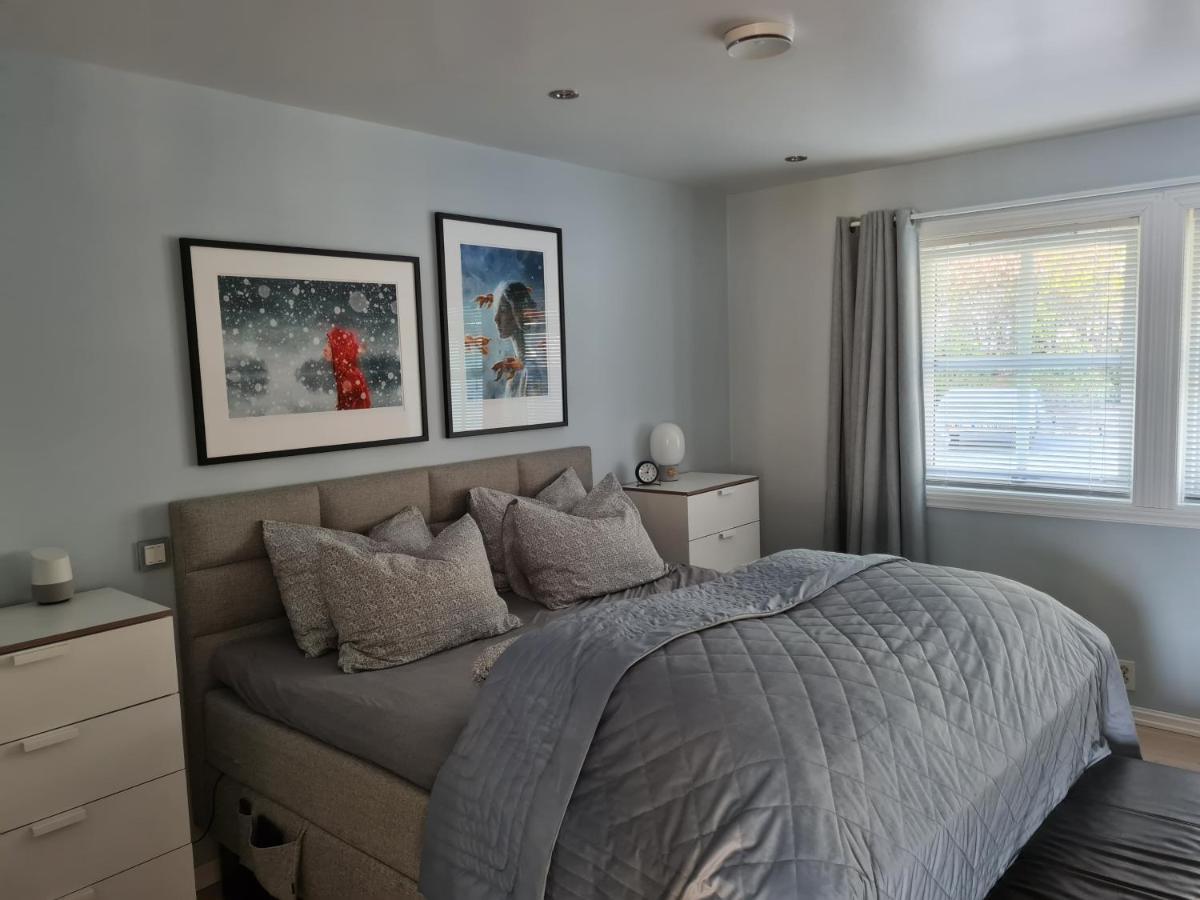 Beautiful With Sea View, 10 Min From Center