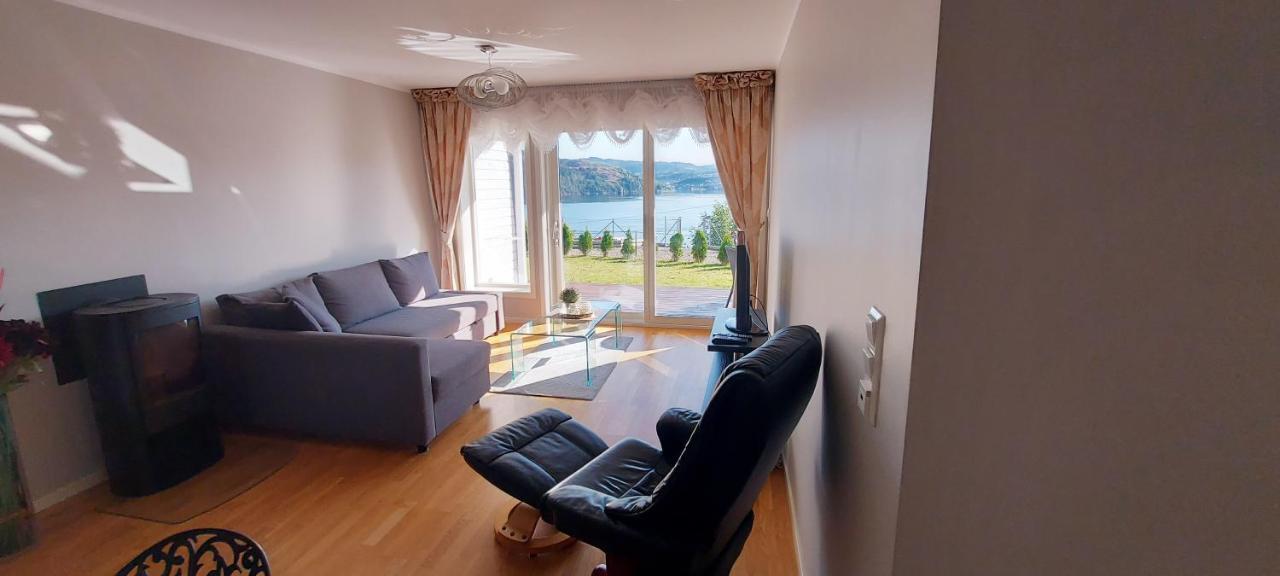 Bjornestrand Fjordside View Apartment *