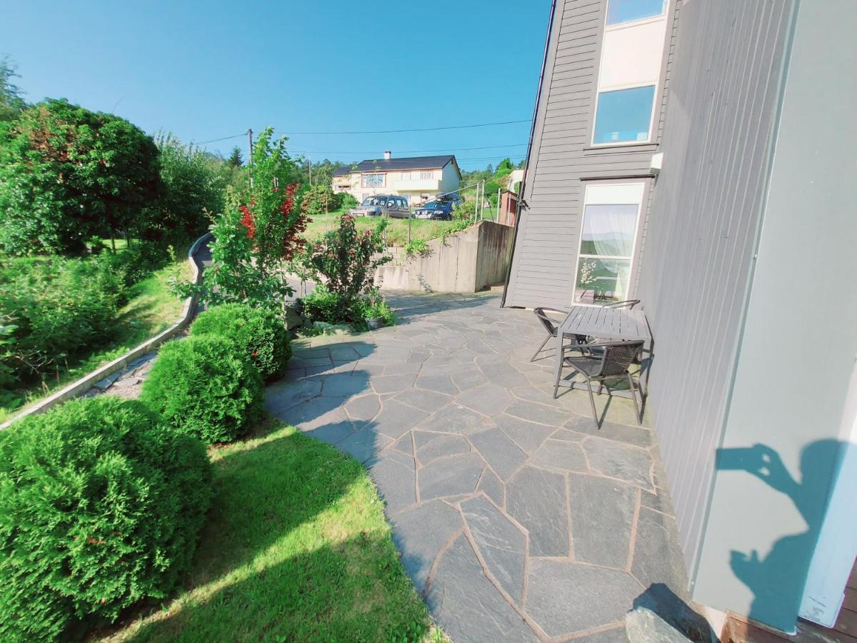 Apartment Bjornestrand Fjordside View