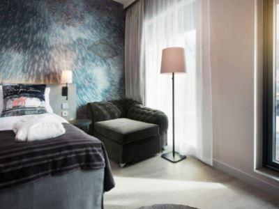 Hotel Scandic Flesland Airport 4*