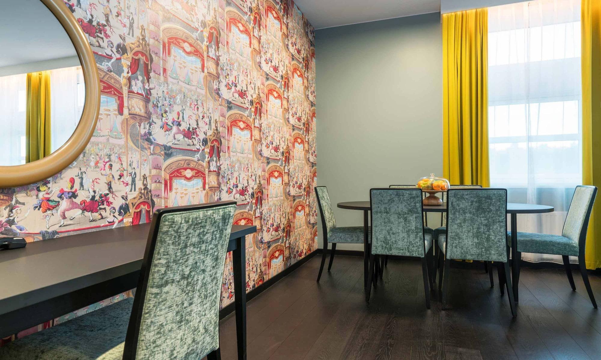 Hotel Thon Airport 4*