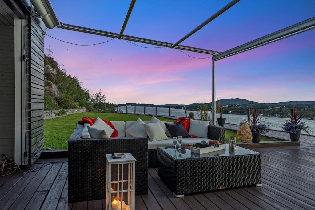 Penthouse Leilighet 200 Kvm Vakker Sjoutsikt. * Bergen