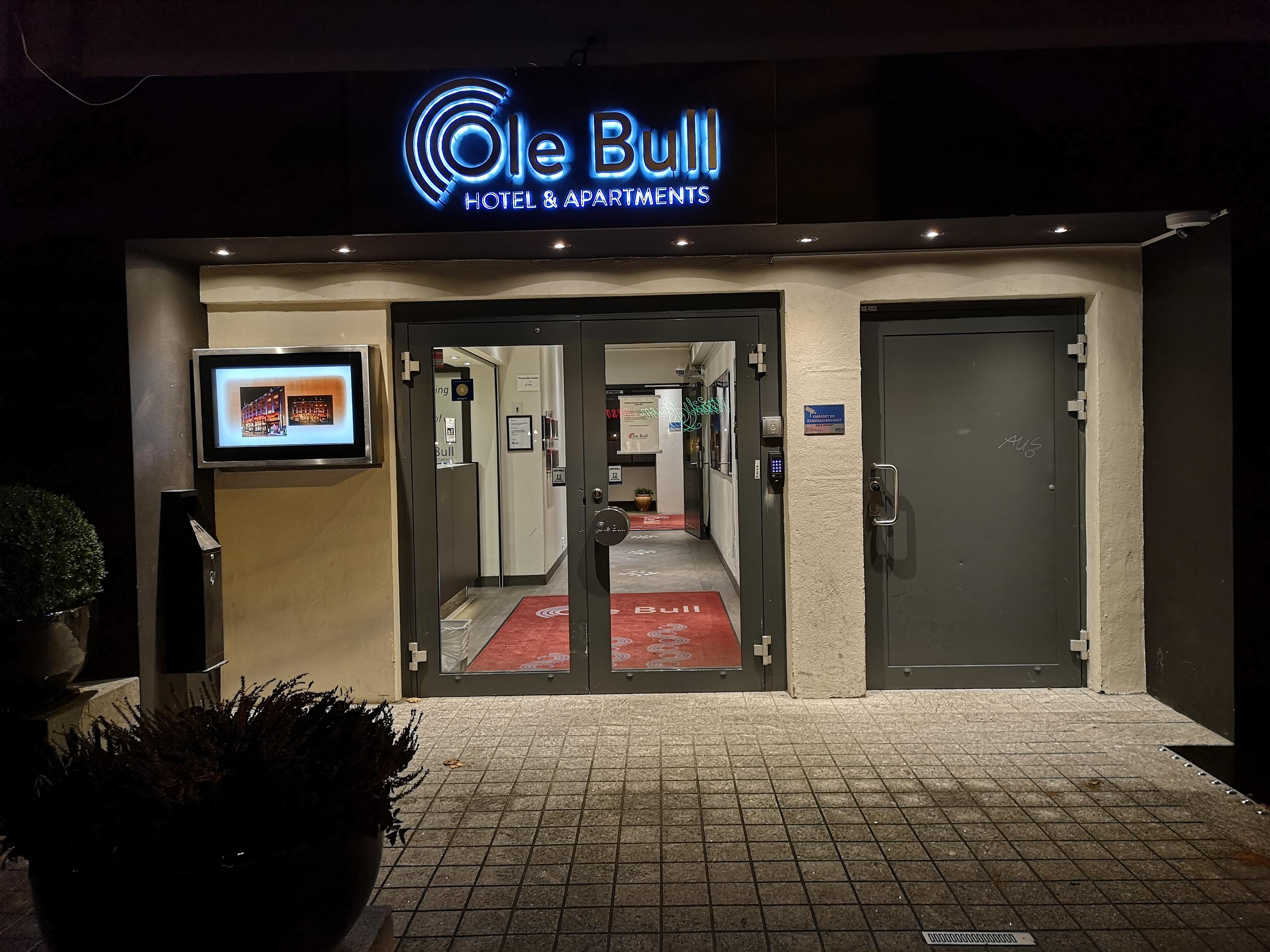 Ole Bull, Western Signature Collection 4*
