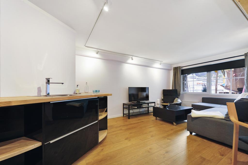 Apartment Sea Side