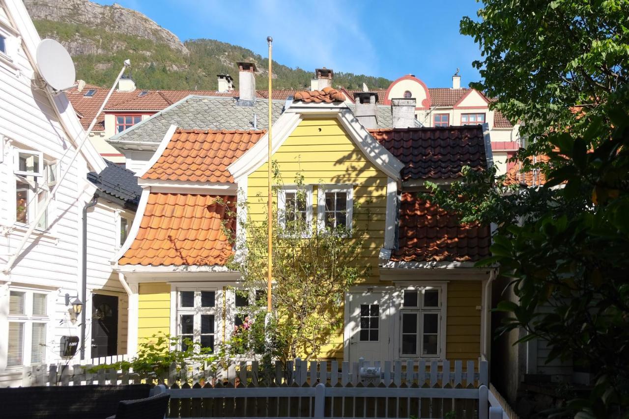 Charming House, Rare Historic House From 1779, Whole House Apartamento *