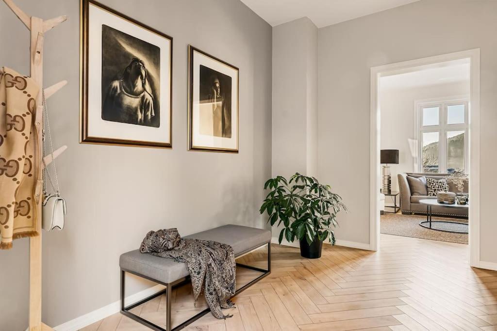 Bergen. Historic Luxury Near The Centre Villa *