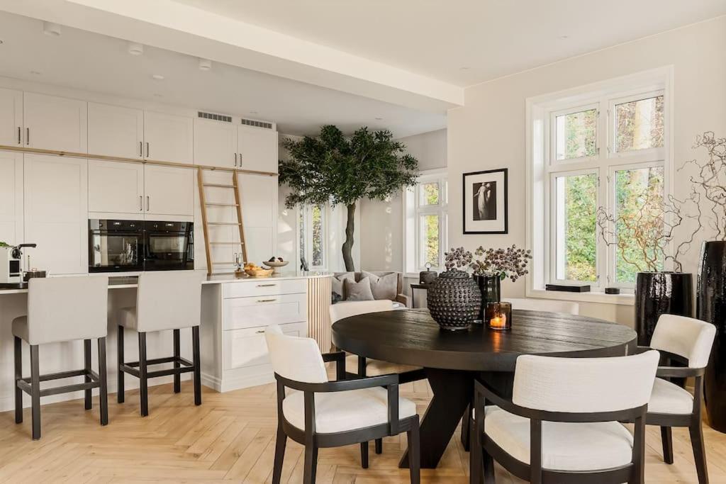 Bergen. Historic Luxury Near The Centre Villa Bergen