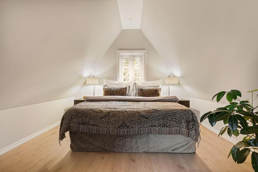 Villa Bergen. Historic Luxury Near The Centre *