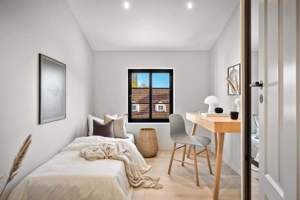 Moderne Bergenshus Med Privat Hage Og Parkering Apartment Bergen