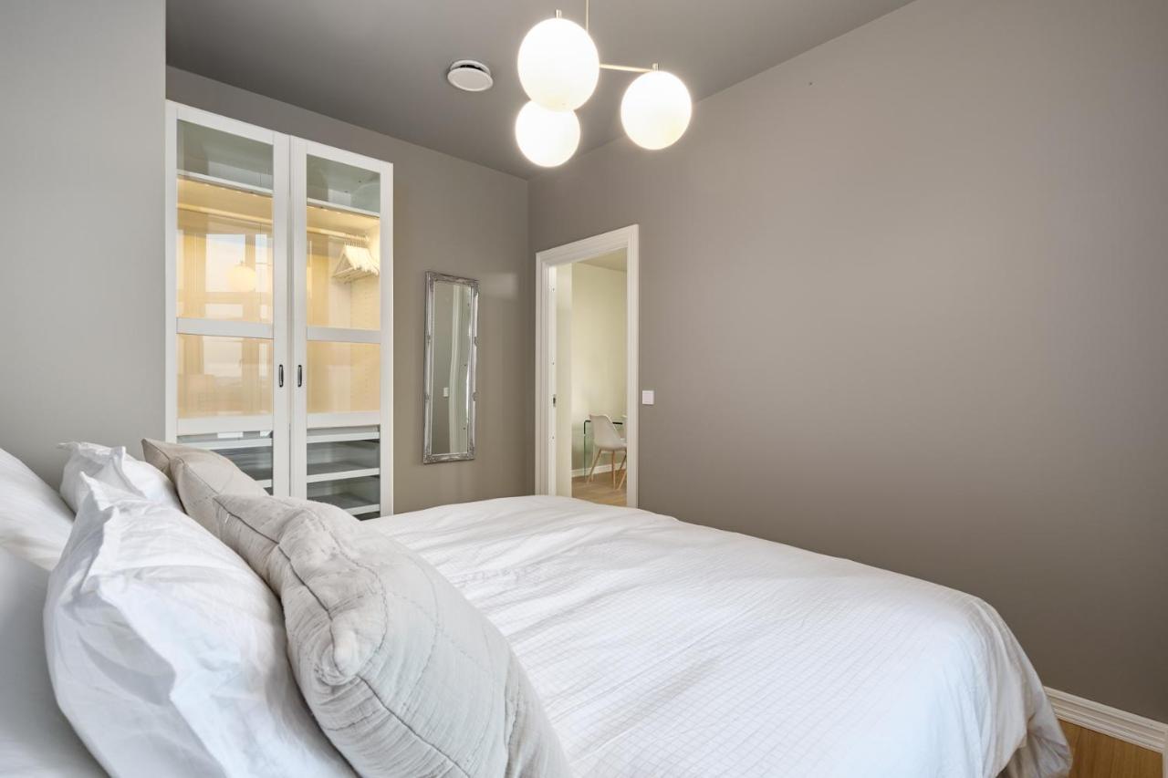 Elegant Center - Ideal For Business Or Leisure Travelers Apartment *