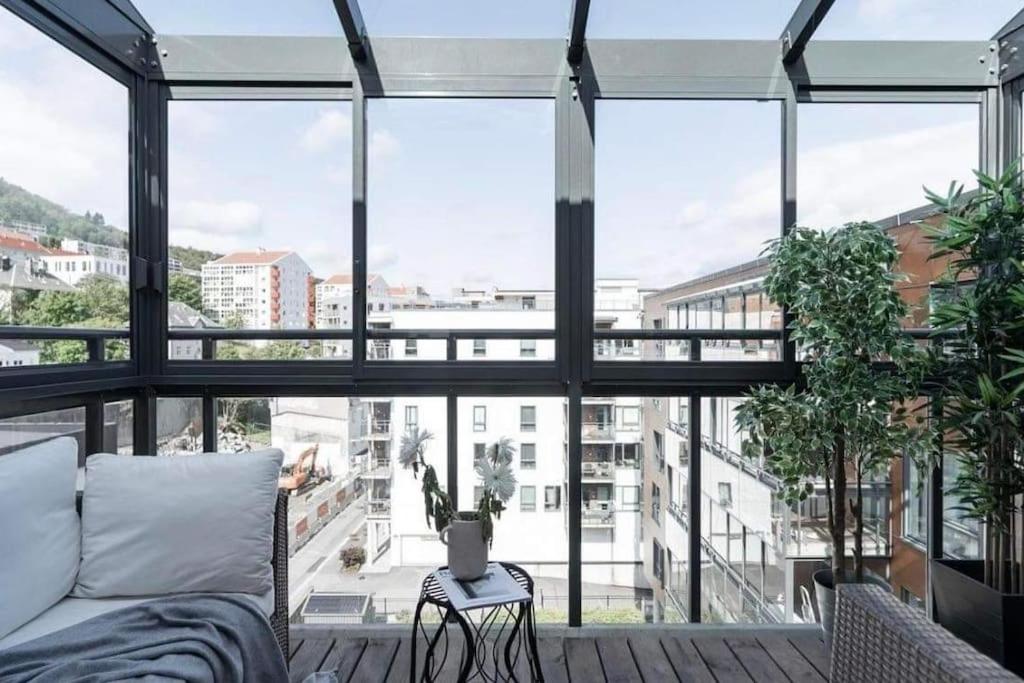 Luxury & Modern By The Ocean *